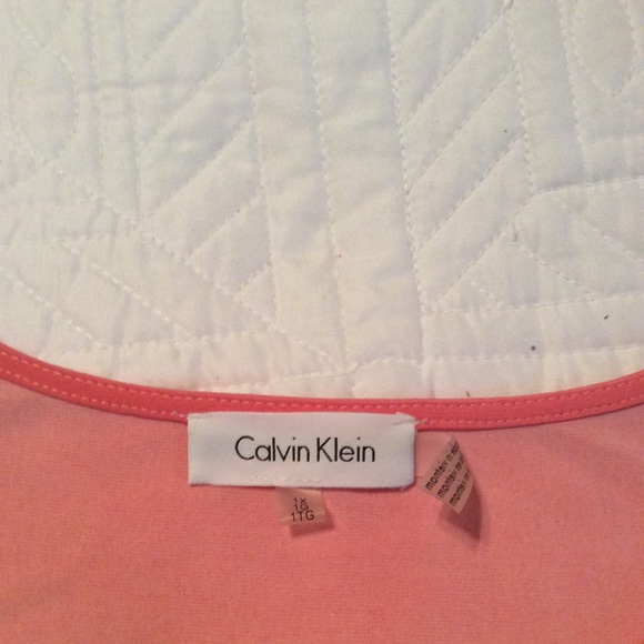 Top - Picture 4 of 4